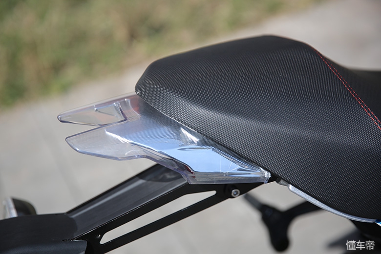 新感觉250单缸极速测试,新感觉250百公里加速实测