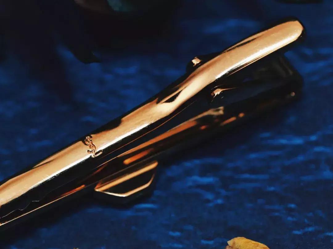 什么方法可以淘到大牌小样,loewe和celine草编包哪个好