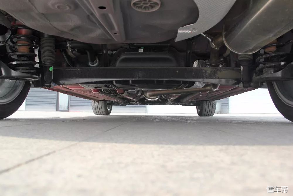 2018款北汽绅宝d50整车功能介绍,德国奔驰造车