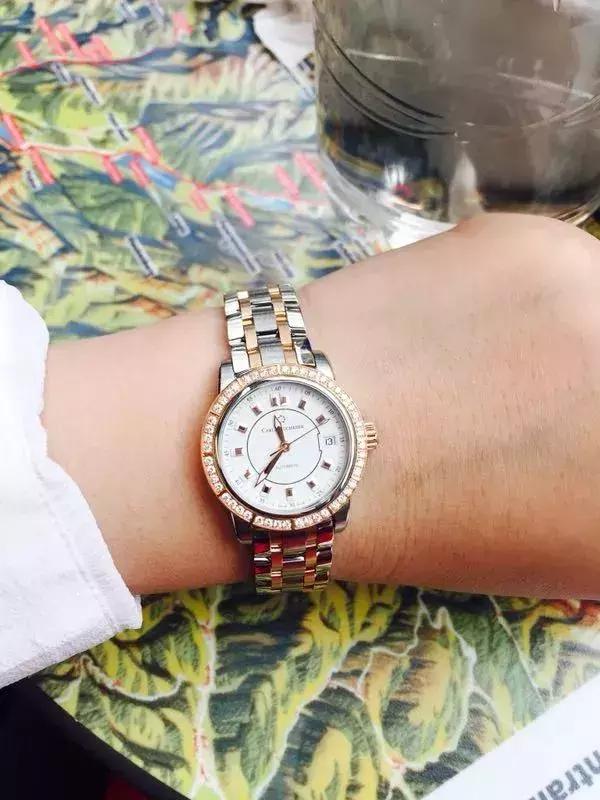 戴表和不戴表的对比照,男生戴表和不戴表有什么区别