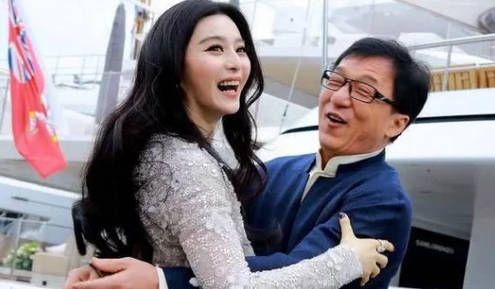 范冰冰和成龙的吻戏,范冰冰成龙小动作