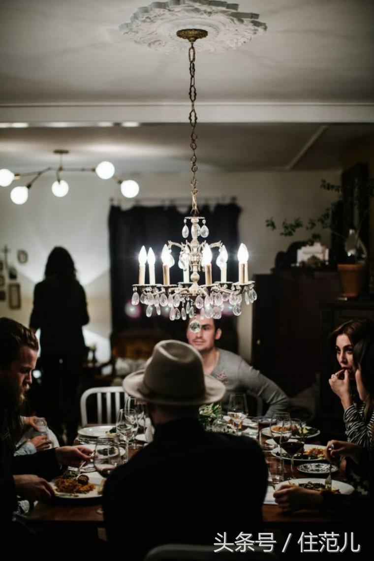 今年最流行的灯吸顶灯,灯具搭配现代简约全套吸顶灯