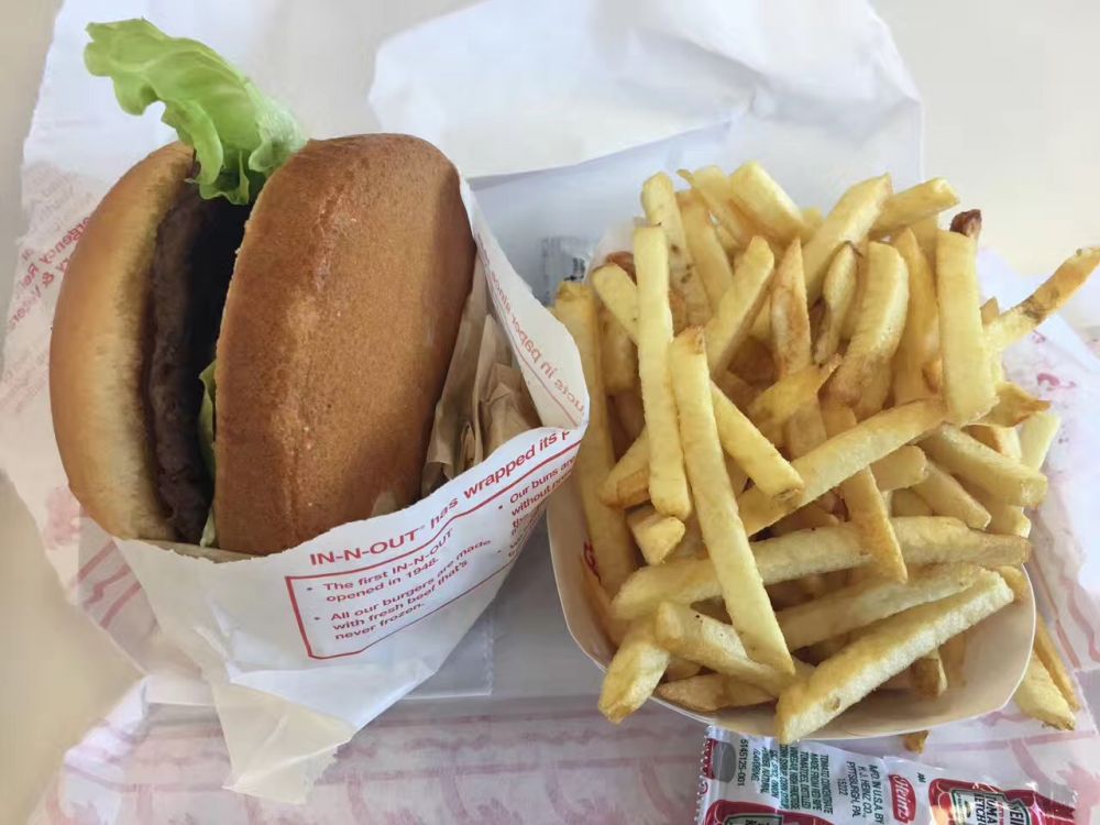 猎店：在加州吃In-N-Out汉堡