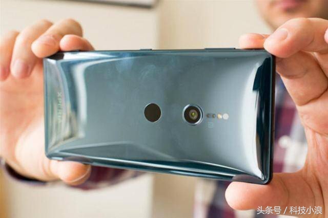 索尼的两款新机xperiaxz2,日版索尼xperiaxz2