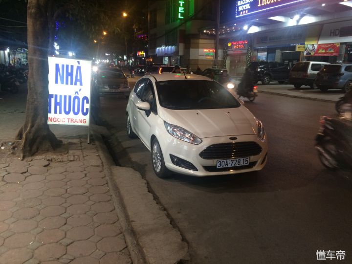 越南人开中国车,越南人开什么摩托车