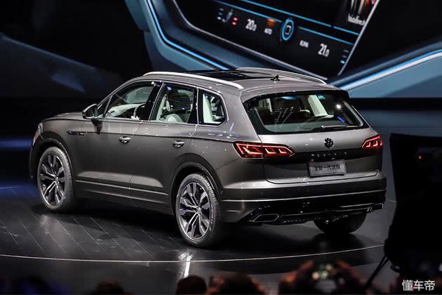 大众途锐新款霸气,途锐2024款对比奥迪a6