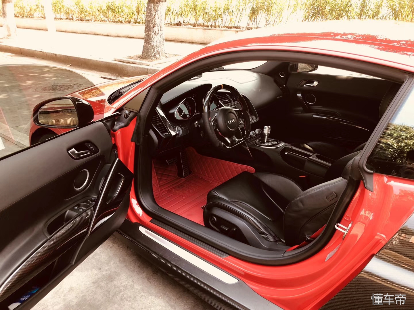 2022款奥迪r8落地价黑武士,2022款奥迪r8落地价硬顶