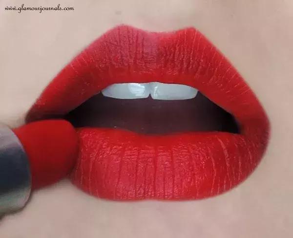 100元可以买到几支口红,80元一支便宜口红