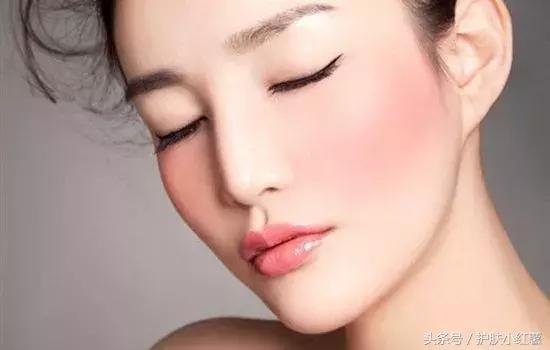 春季脸部红血丝明显,脸上有血丝怎么解决