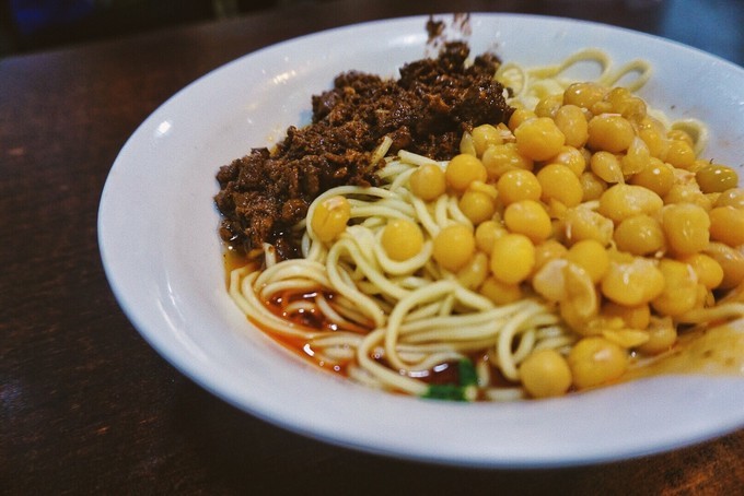 重庆是个美丽的山城,重庆去感受你走过的路