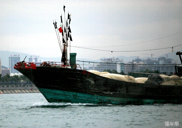 三亚东岛豪华游艇一日游,三亚东岛海鲜