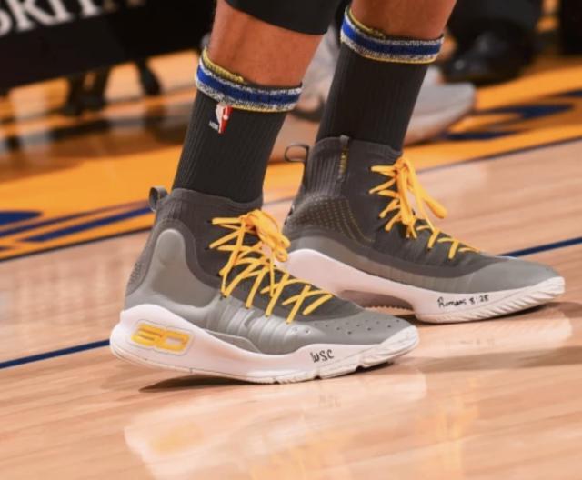 迷信超巨为球鞋开光施法：詹姆斯魔咒最复杂韦少秘密最动人