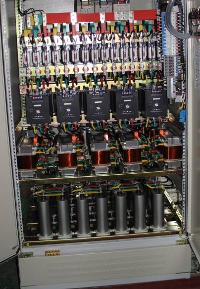 低压电容补偿柜如何补偿电压,为什么电容补偿柜一直在补偿