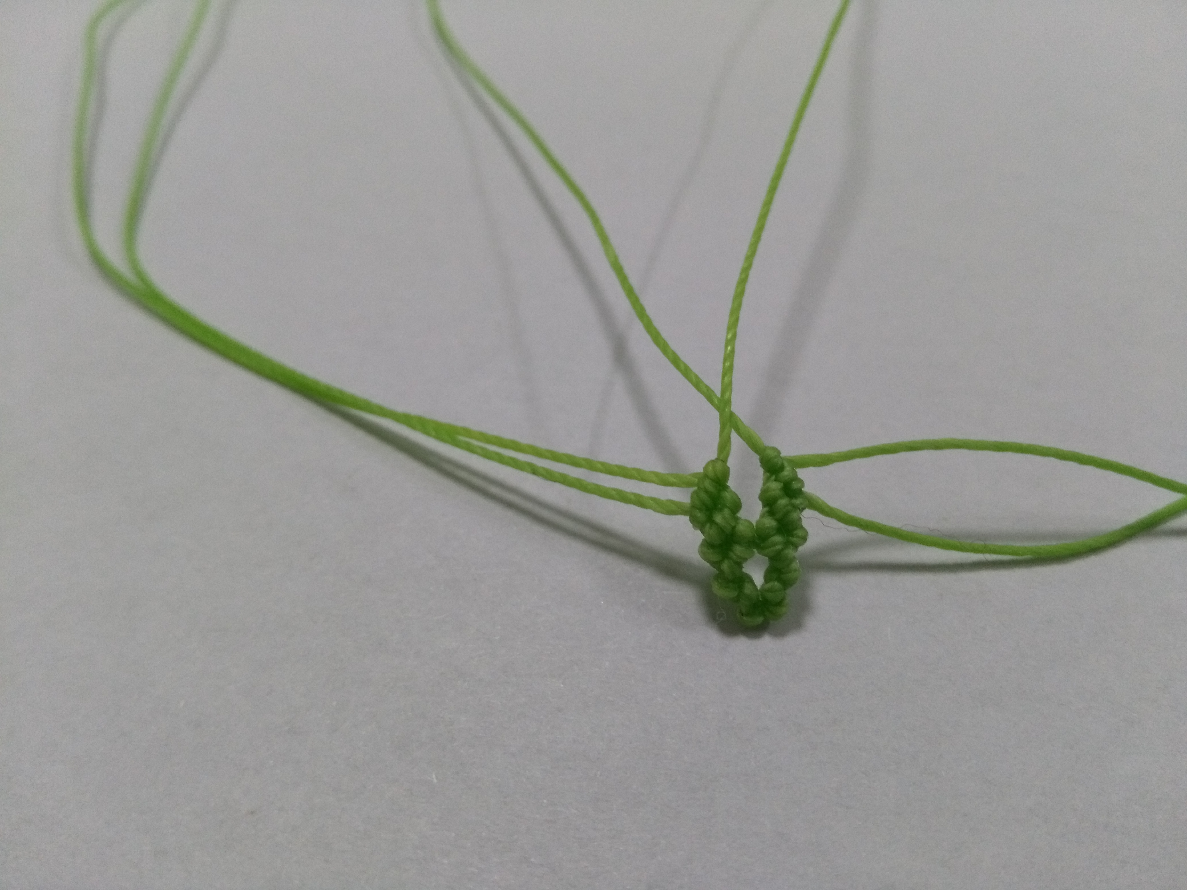 玛瑙豆子编手机吊坠法教程,玉豌豆吊坠怎么编绳