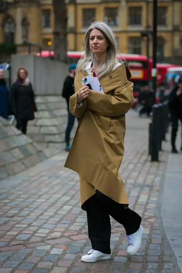 风衣不用多就只买这样一件经典的就可以穿的潮流又时髦了