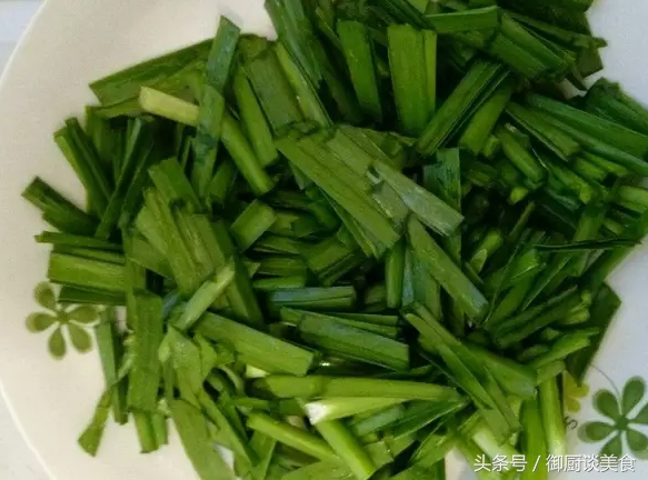 韭菜炒河虾的做法最正宗的做法,小河虾配什么炒最好