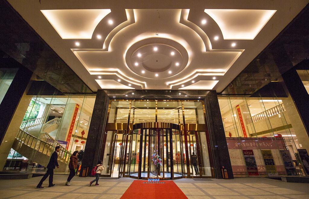 泡温泉真的蛮爽的,泡温泉透不过气