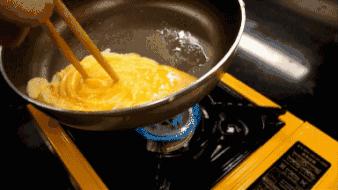 蒲公英蛋包饭,蛋包饭怎么做儿童版