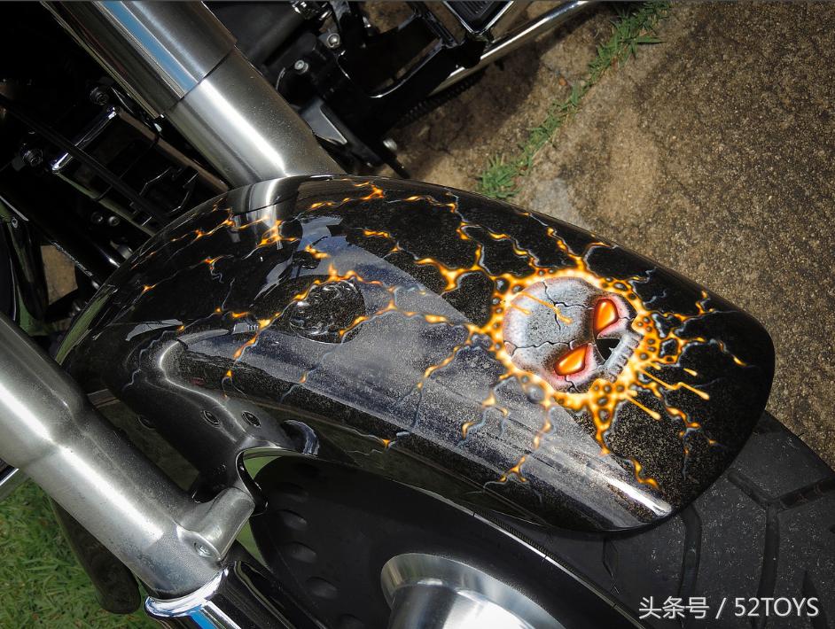 汽车彩绘的匠人让你不敢相信自己的眼睛