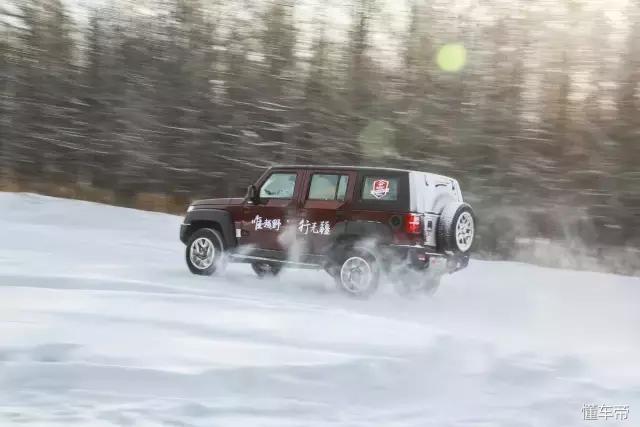 福克斯底盘护板,轩逸底盘防护板装还是不装