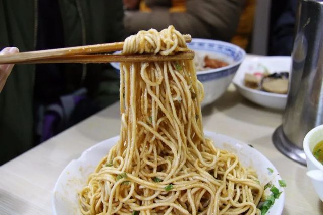 陕西南路美食一条街,陕西南路美食攻略