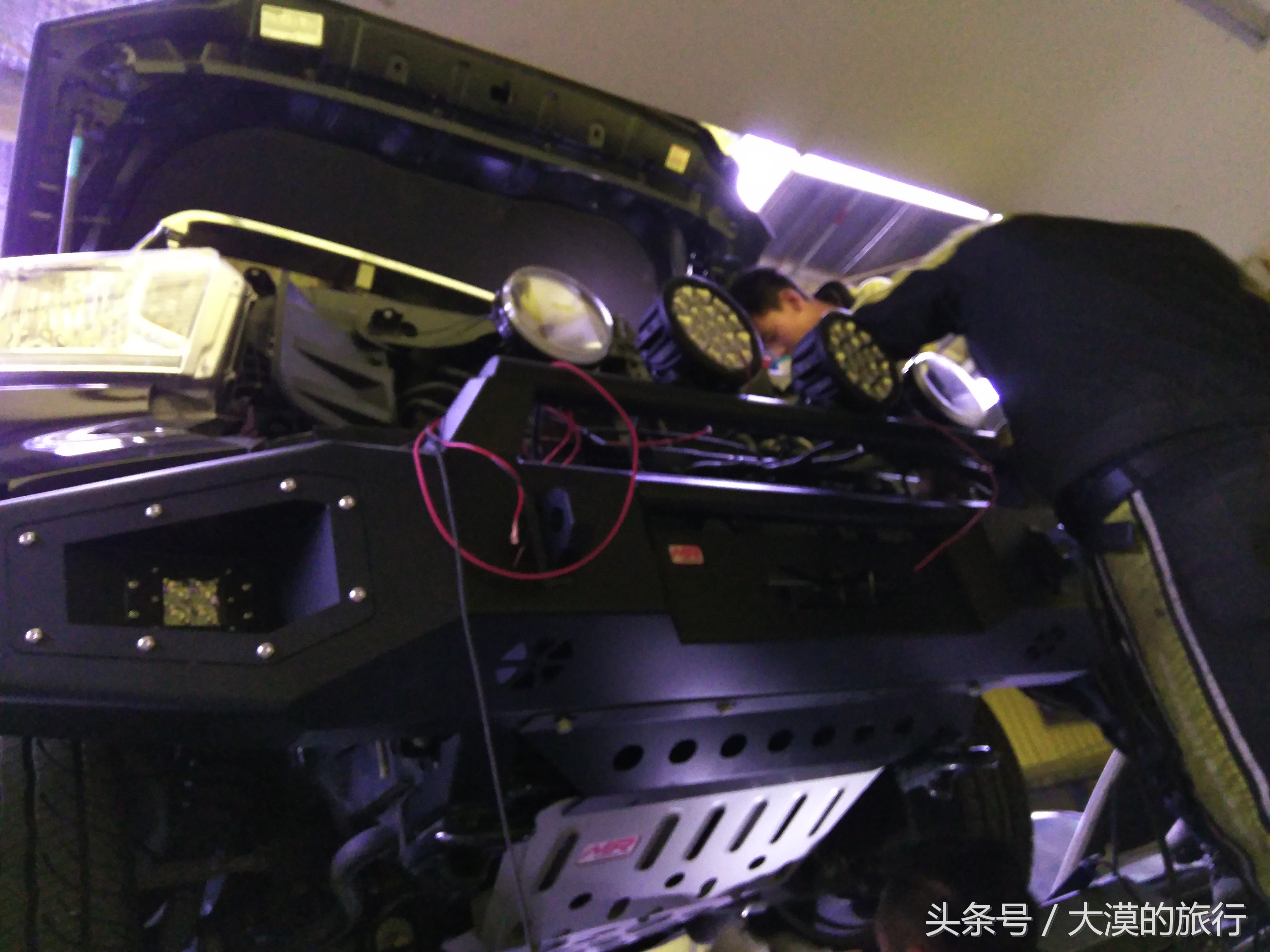 丰田坦途黄光灯,丰田坦途欧司朗激光大灯