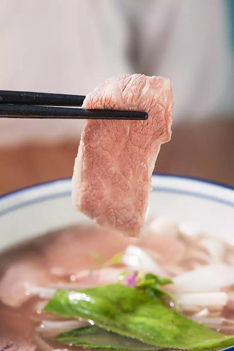 放弃法国巨额财产的法籍华裔回到上海，只为追求做出美食的梦想！