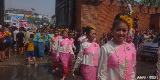 中国驻清迈总领馆举办新春大联欢,宋干节活动泰国