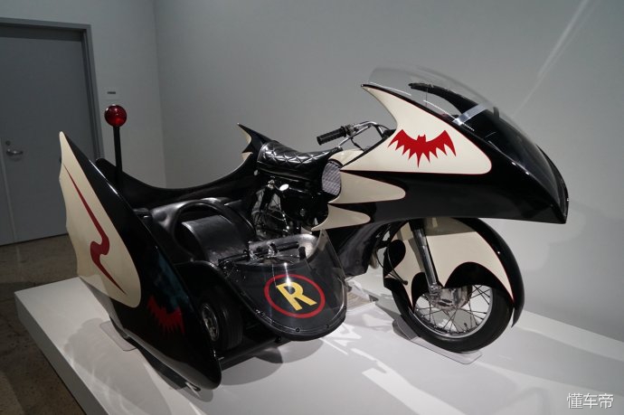 汽车博物馆蝙蝠侠战车,汽车博物馆带你了解蝙蝠侠战车