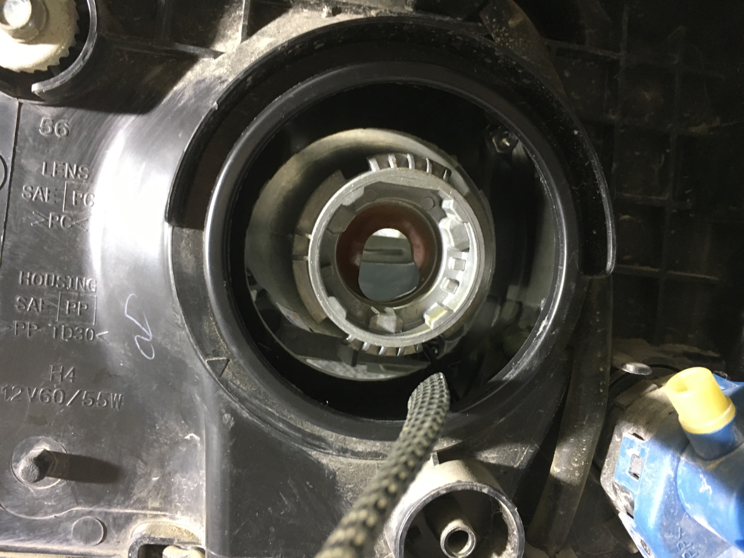 日产海拉大灯改装,日产骐达升级双光透镜套装