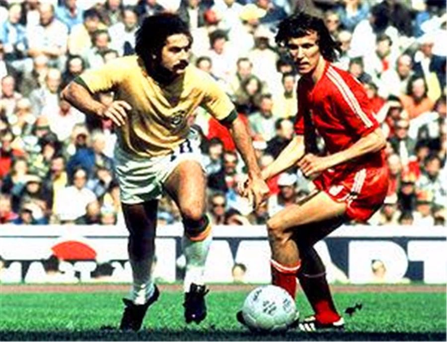 你们和小罗都错了，牛尾巴并非里维利诺首创，缔造者另有其人