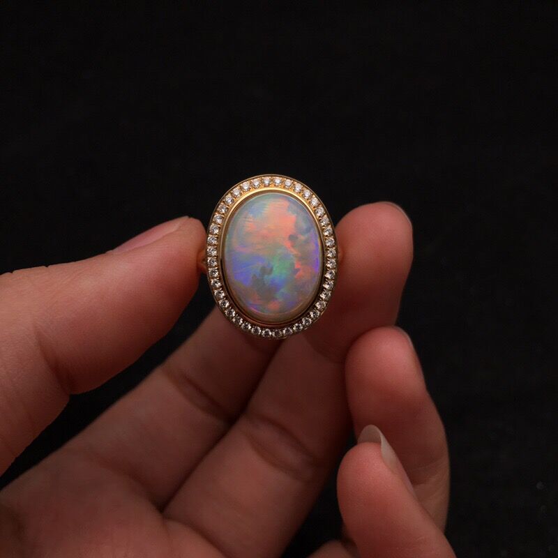 欧泊宝石什么材质,欧珀和欧泊是一个品牌吗