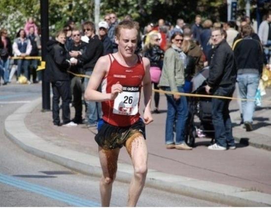 比惨现场！哈佛妹子马拉松跑到鲜血淋漓还有人磨破的部位不可描述