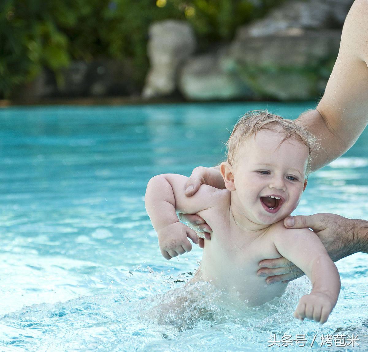 花钱带宝宝游泳？你那是给宝宝泡澡！如何让宝宝享受真正的游泳