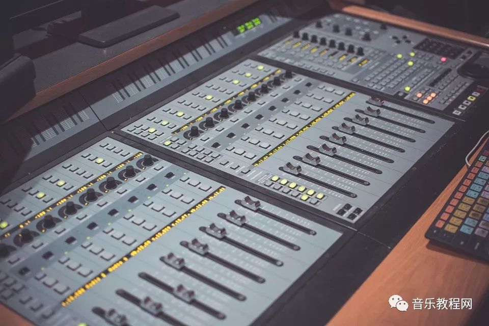 录音大师调音台效果教程,怎么学录音混音
