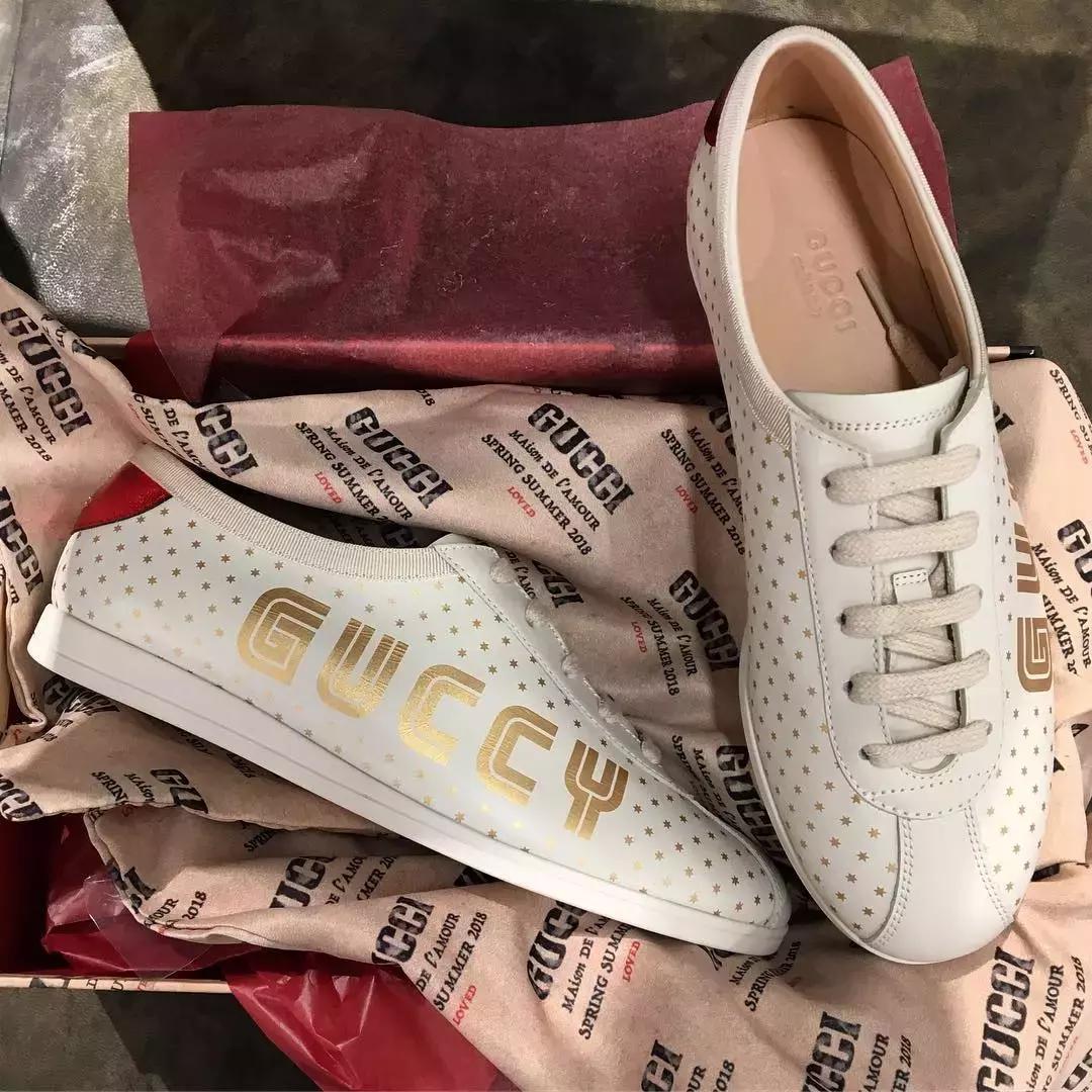 春夏小白鞋新款2022爆款百搭,百搭厚底小白鞋春夏