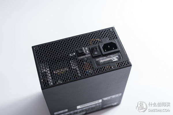 电影头号玩家里的大神都在用开放式主机，你还在用传统电脑？