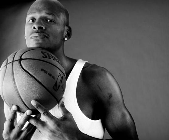 雷阿伦三分钟解析,雷阿伦评价历史级神射手