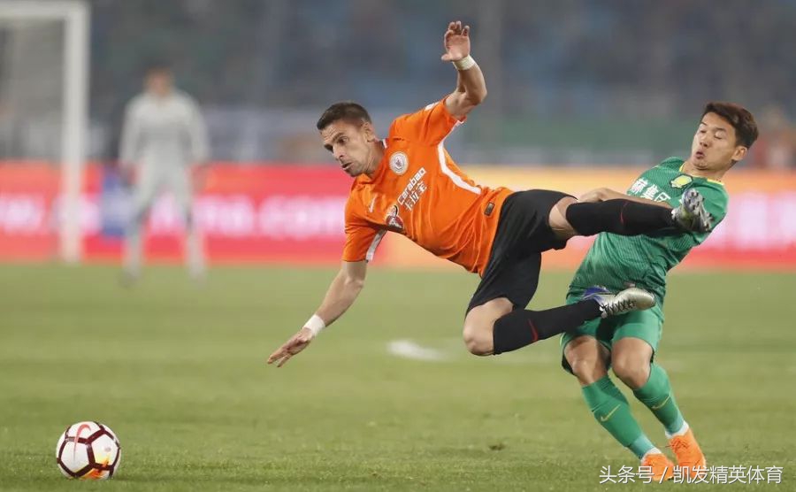 京媒评国安0比5惨败,国安5比0赢京城德比