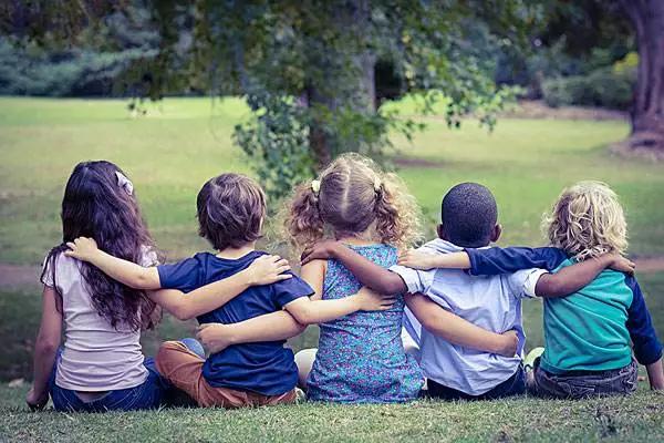 4岁小朋友说要离家出走怎么应对,成年孩子离家出走报警后怎么处理