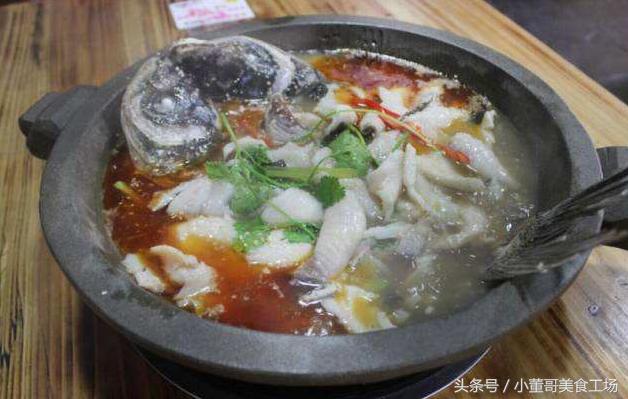 石锅鱼的做法与配方,特色石锅鱼做法教程及配方