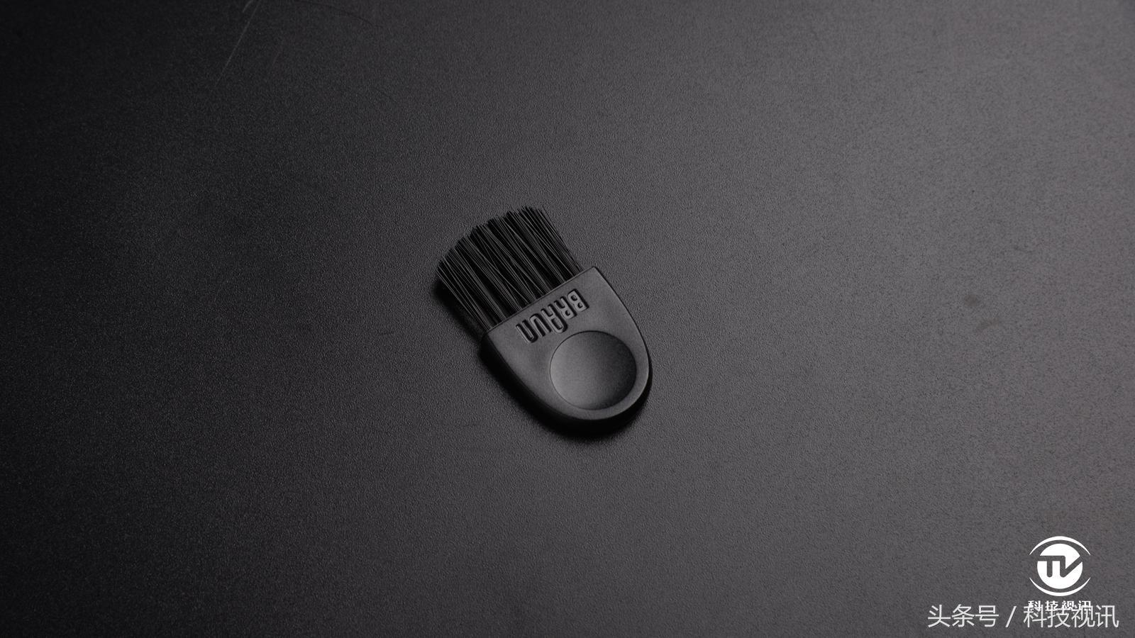 博朗braun全身水洗时尚剃须刀,博朗剃须刀9系上脸测评