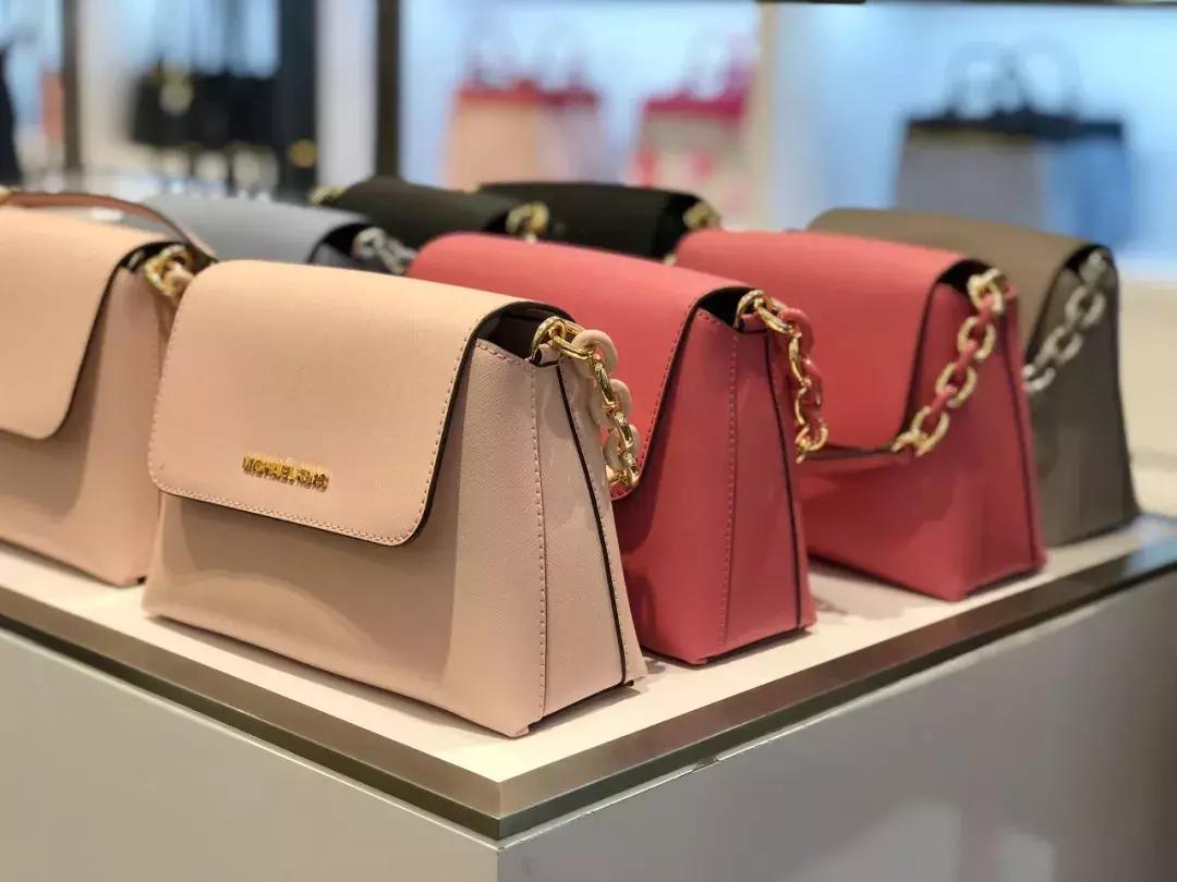 南方姑娘打扮被吐槽,南方有乔木穿女装