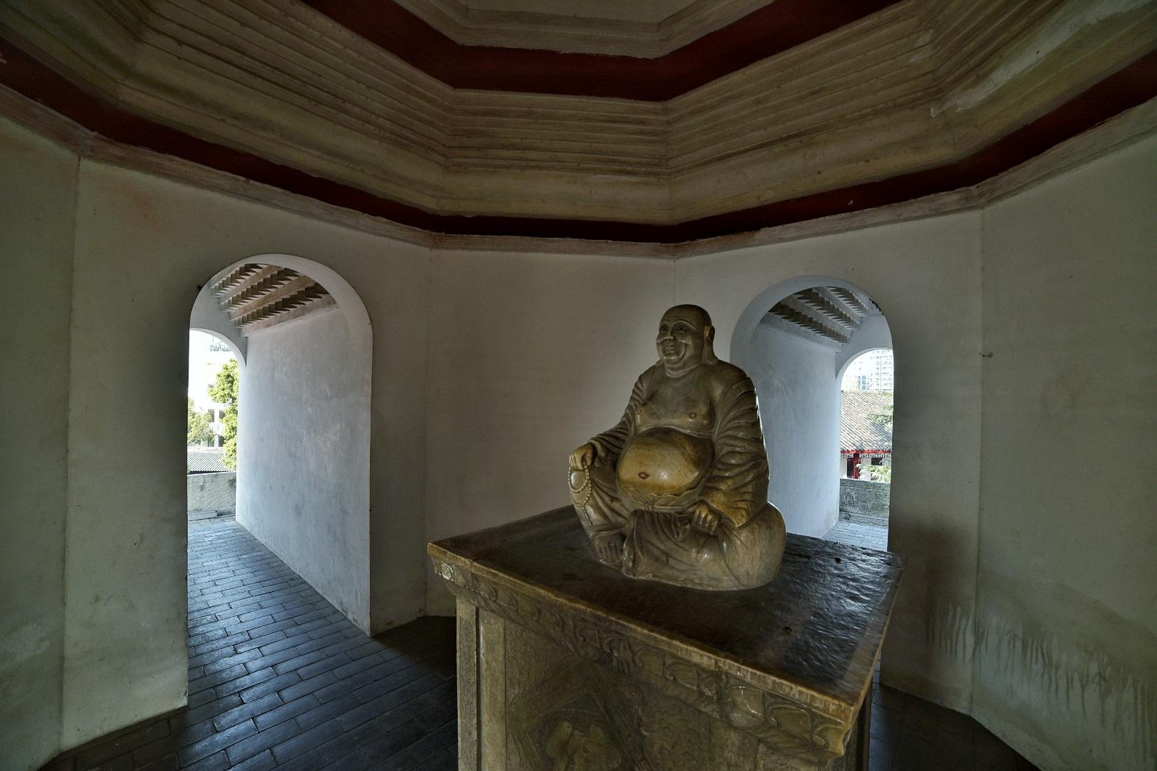 口吞江心月,神游海角天,八省通津第一寺夙愿