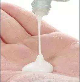 买的安耐晒怎么特别稠,安耐晒怎么不是白色的而是透明的