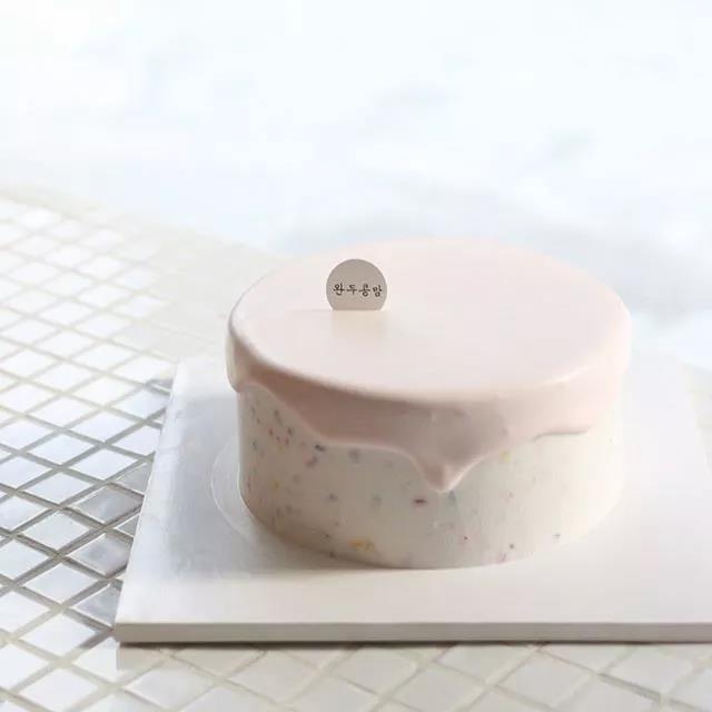 八齿裱花嘴奶油蛋糕简单造型,小孩子奶油蛋糕造型简单