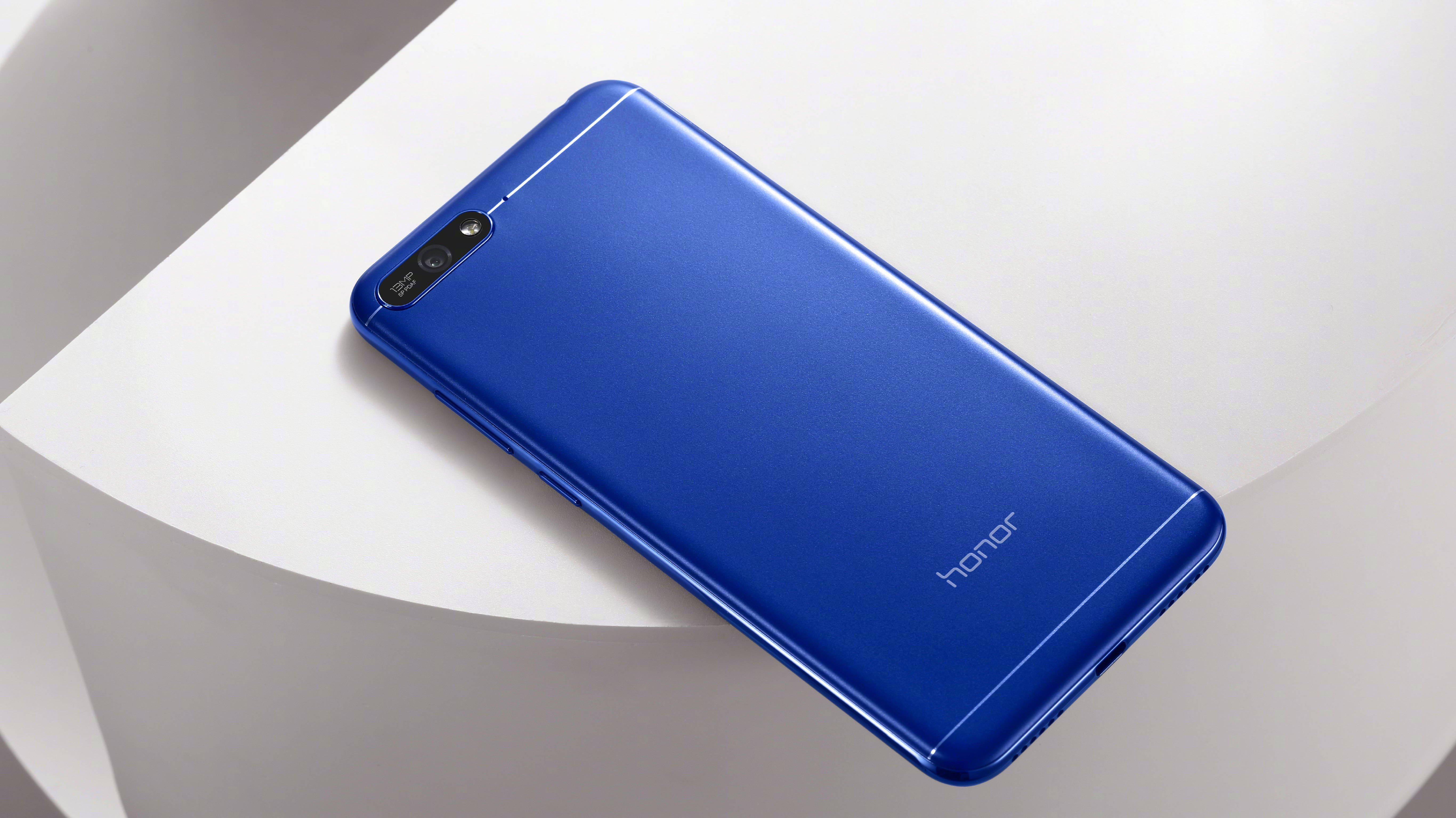 千元的全面屏手机荣耀7,荣耀畅玩7a高配版详细参数