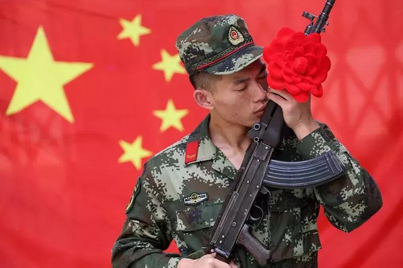 公安边防部队回顾视频,致敬边防部队的话