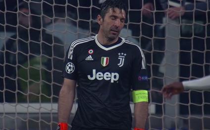 c罗世界级倒钩布冯竖大拇指,c罗惊天倒钩布冯竖大拇指