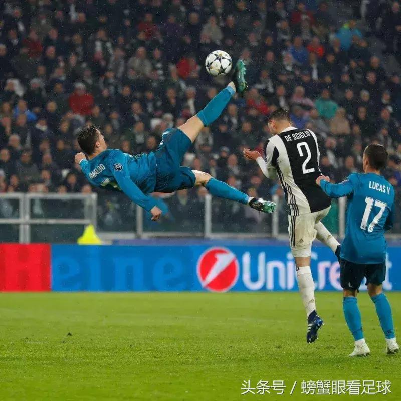 c罗倒钩破门球迷评论,c罗十大逆天倒钩